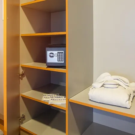 Bed and Breakfast Astra Palace Βελιγράδι