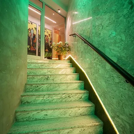 Astra Palace Bed and Breakfast Βελιγράδι