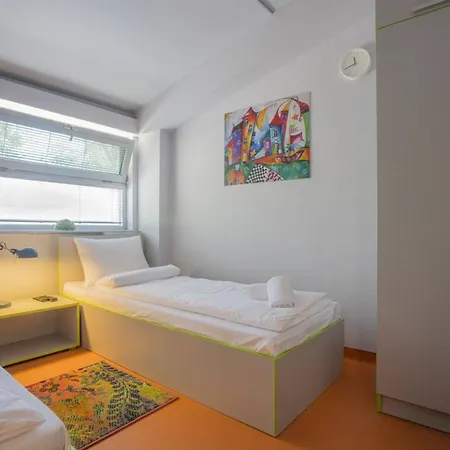 Astra Palace Bed and Breakfast Βελιγράδι
